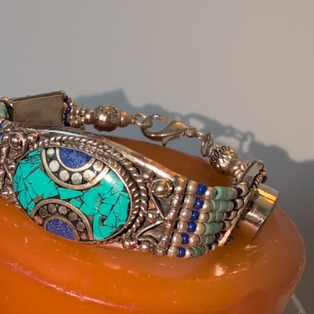 NWOT TIBETAN SILVER ARTISAN HANDCRAFTED BEADED bracelet - Picture 4 of 8